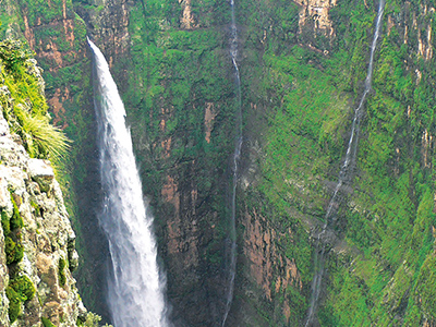 Waterfall in the Simien Massif - Guillaume Petermann