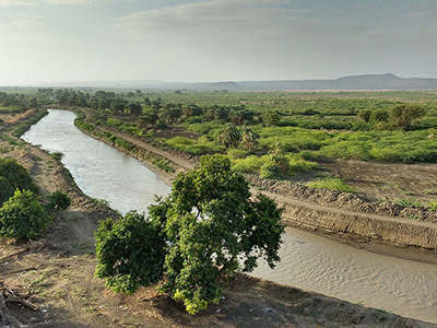 Rivière Awash - Par Albert Backer (Travail personnel) [CC BY-SA 4.0 (http://creativecommons.org/licenses/by-sa/4.0)], via Wikimedia Commons